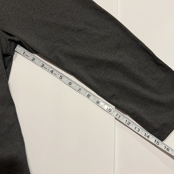 Under Armour Heat Gear Fitted Capri Gray Size Youth Large - Picture 9 of 9